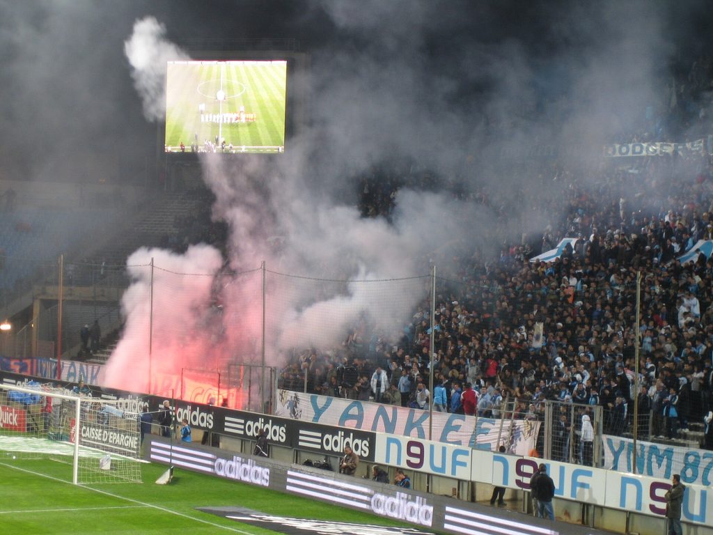 Fumigènes Virage Nord, hình ảnh sân vận động tại Ligue 1