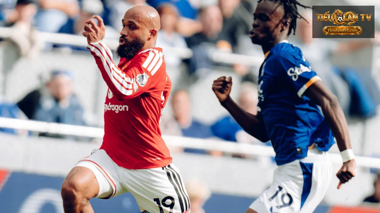 Bryan Mbeumo trong màu áo Manchester United trước trận Fulham